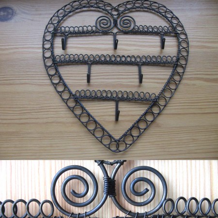 Drátovaný věšák - srdce